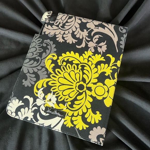 Vera Bradley iPad Case NEW!! - Picture 2 of 6